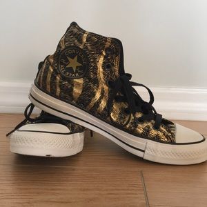 Gold and Black Converse High-tops (Sz 8)